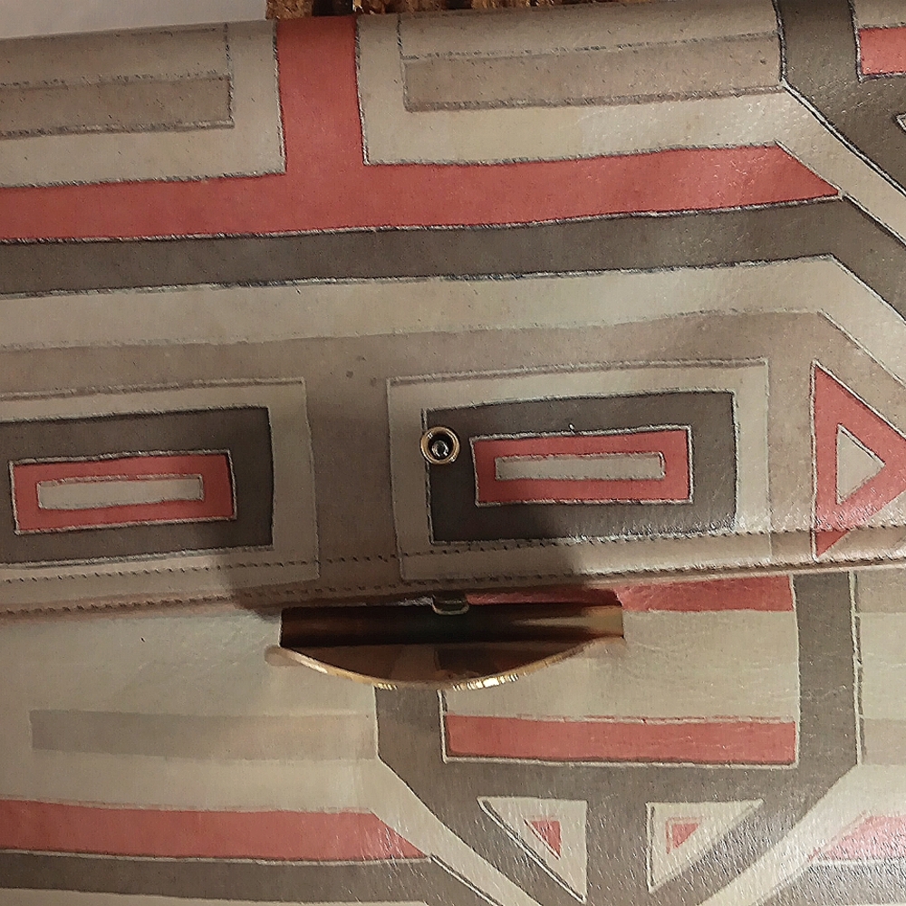 VintageGeometric Patterned Tan and Gold Women's Bag In Great Condition! - Picture 4 of 7